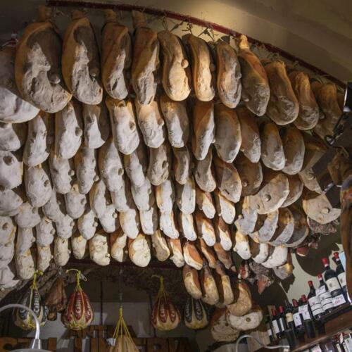 INSACCATI E PRODOTTI CASEARI